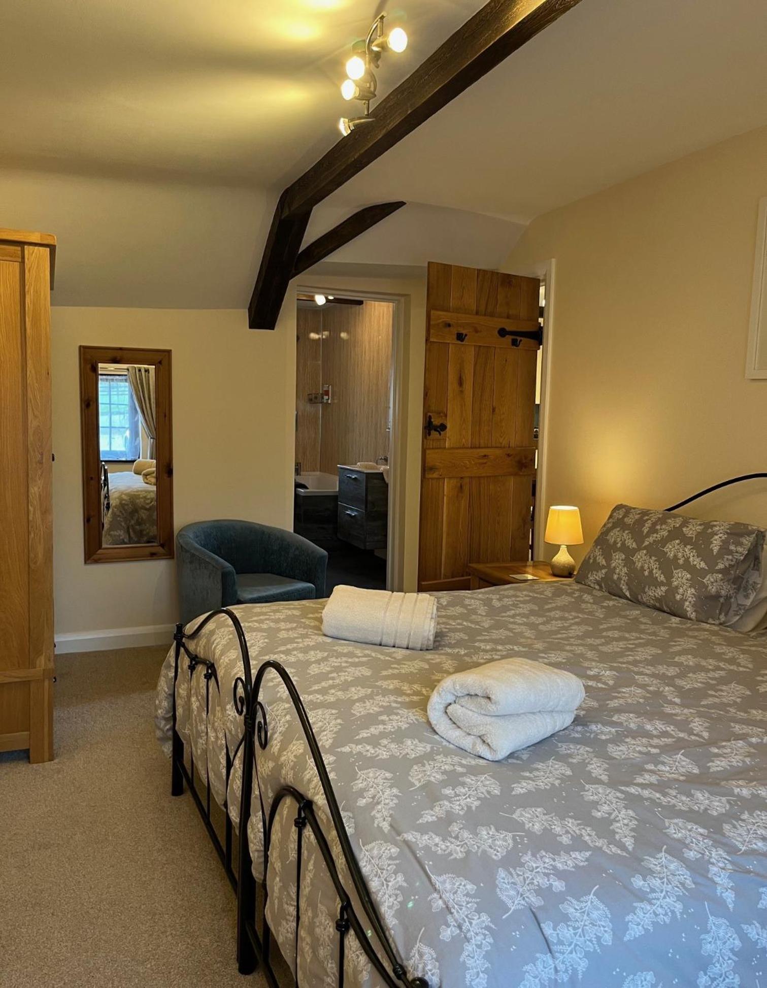 Apartamento Maple & Beech Barns Truro Exterior foto