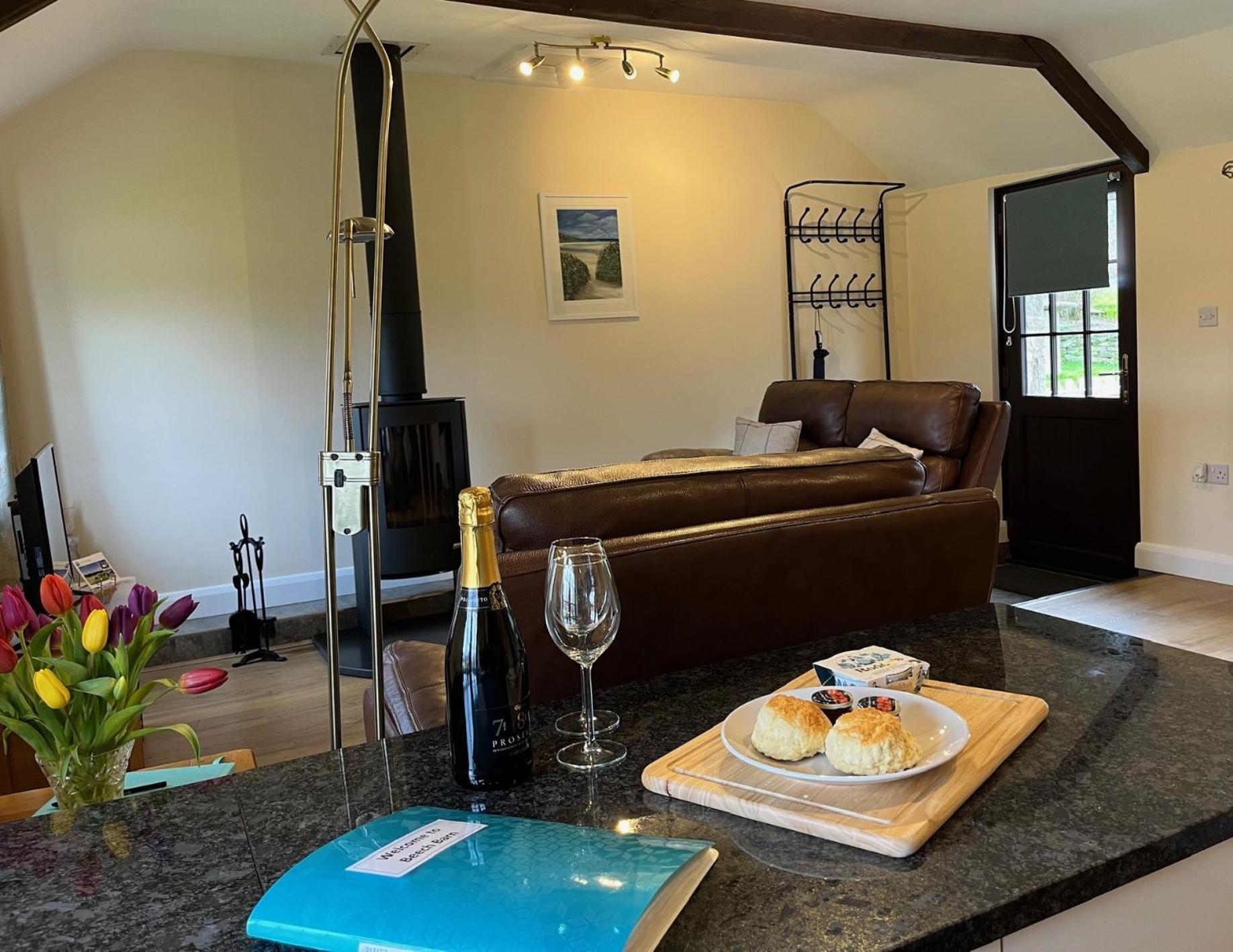 Apartamento Maple & Beech Barns Truro Exterior foto